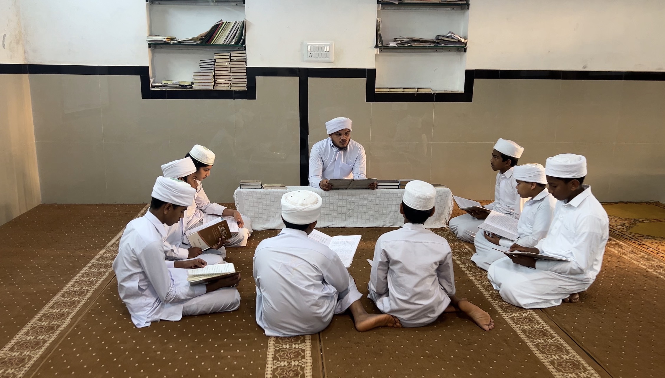Muhyissunna Dars Bajal mosque-centered learning space